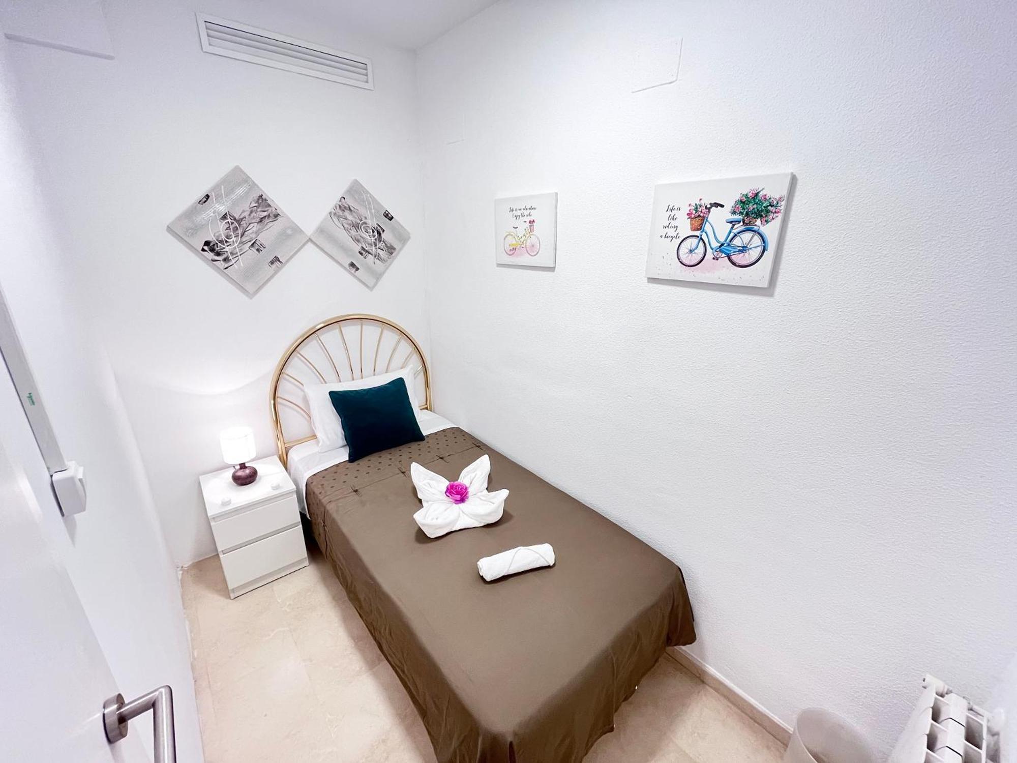 ☆The Peaceful Valencia Homestay☆ W/ Terrace⌘Parking⌘Bbq Exterior foto